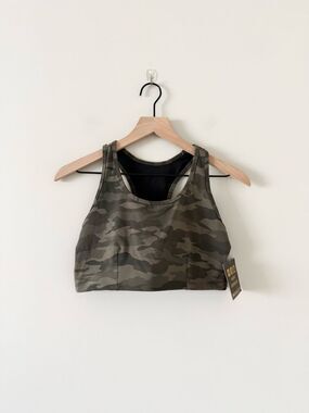 NWT Til You Collapse Strappy Back Sports Bra in Green Camo Size XL